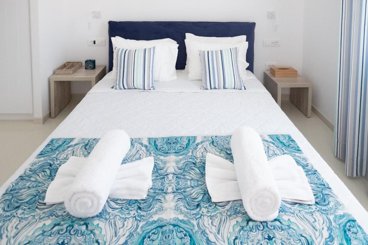 The Mykonist Seaside Villas & Suites Ornos By Amaris Mykonos Town Екстер'єр фото